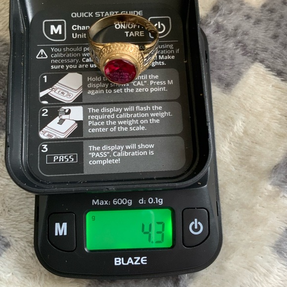 10k gold ruby ring - Picture 5 of 6